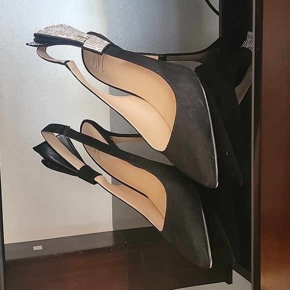 INC Cersei 3.5 in Heels with Rhinestone Bow - Picture 2 of 8